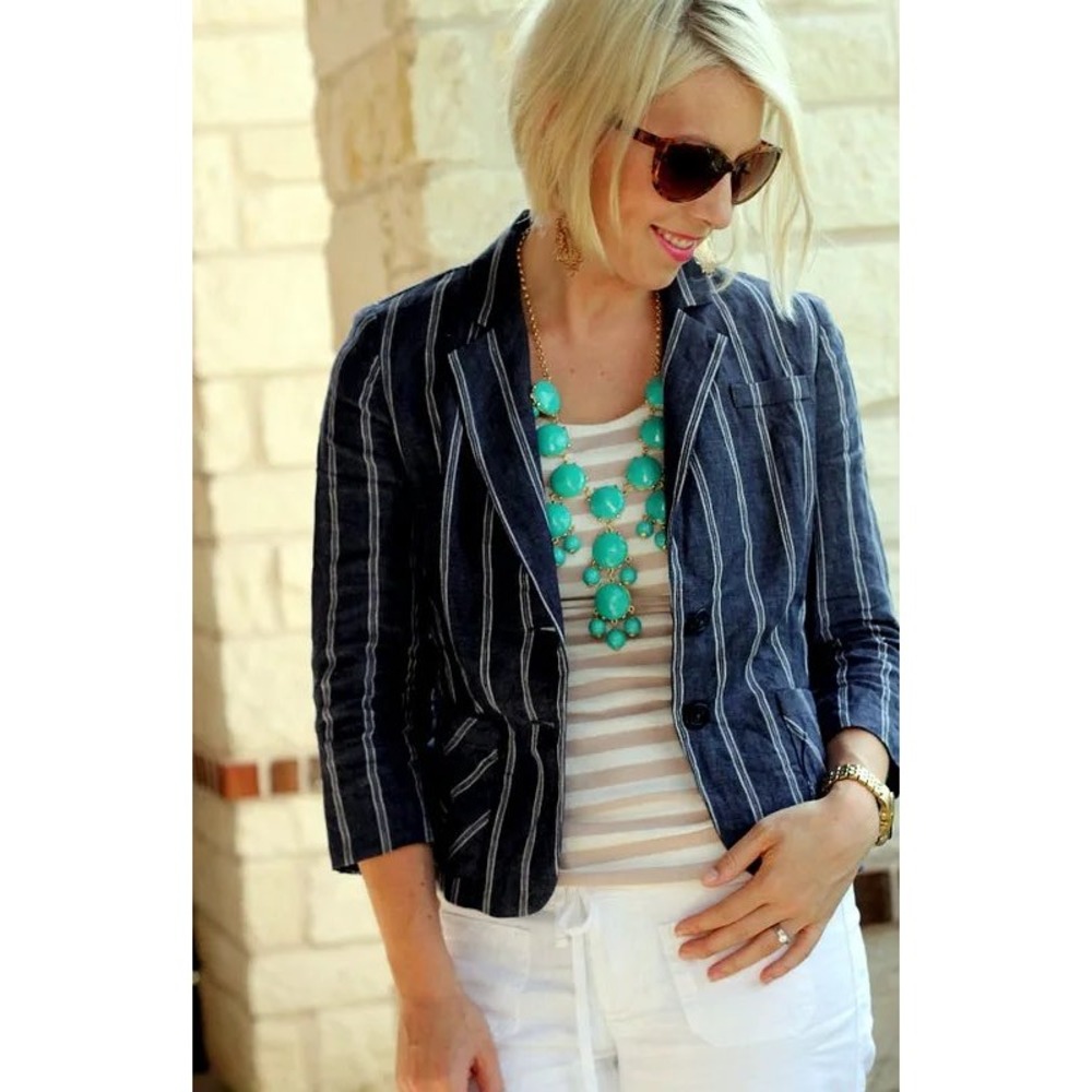 Cabi Nautical Pin Striped Blue Linen Blazer Size 8 - Picture 2 of 10